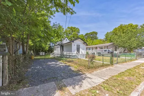 Exterior - 41 Wilson Rd, Clementon, NJ 08021 photo 3 of 7