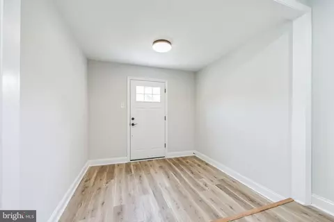 Entry Way - 41 Wilson Rd, Clementon, NJ 08021 photo 1 of 14