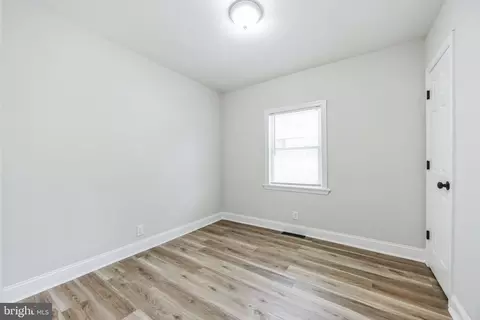 Entry Way - 41 Wilson Rd, Clementon, NJ 08021 photo 13 of 14