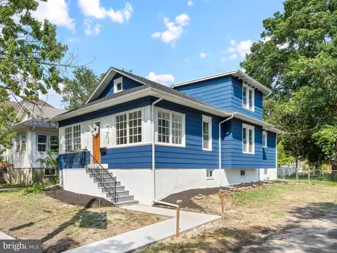 16 Merion Ter, Collingswood, NJ 08108
