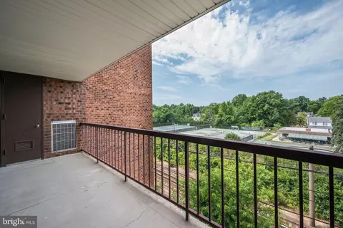 Exterior - 409 Haddonfield Cmns #409, Haddonfield, NJ 08033 photo 3 of 5