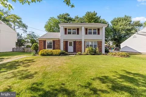 106 Eaton Pl, Voorhees, NJ 08043