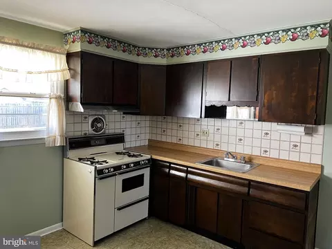 Kitchen - 1012 Turnerville Rd, Pine Hill, NJ 08021 photo 1 of 2