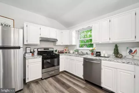 2061 Andrea Ave, Clementon, NJ 08021