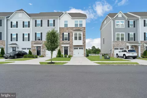 91 Kohlmyer Dr, Pennsauken, NJ 08110