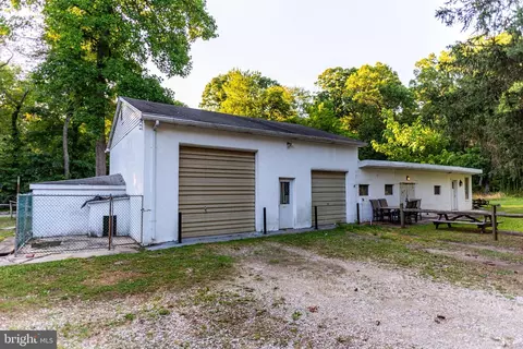 Exterior - 620 Johnson Rd, Sicklerville, NJ 08081 photo 2 of 3