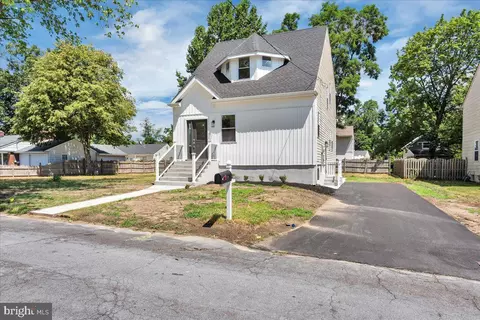 Exterior - 14 E 3rd Ave, Cherry Hill, NJ 08003 photo 2 of 6
