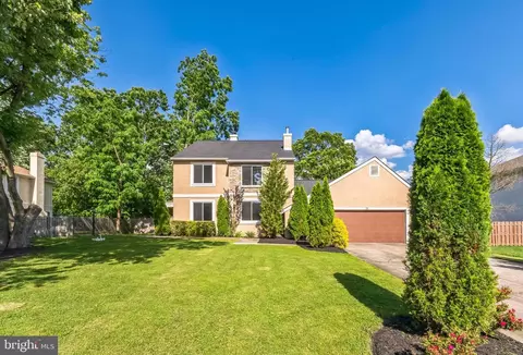 38 Fairhaven Dr, Cherry Hill, NJ 08003