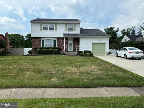 12 Jonathan Ct, Cherry Hill, NJ 08003