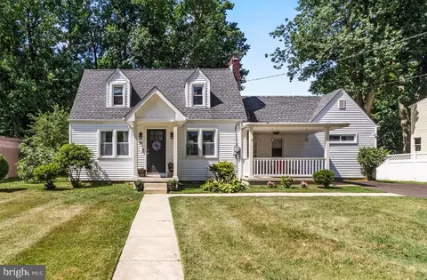 30 Manor Ave, Oaklyn, NJ 08107