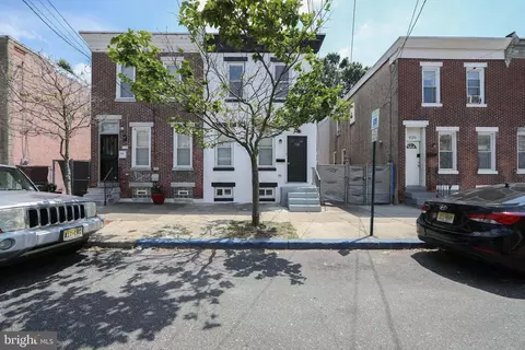 922 Mechanic St, Camden, NJ 08104