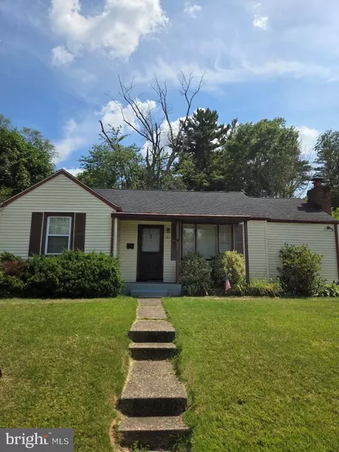 164 Edison Rd, Cherry Hill, NJ 08034