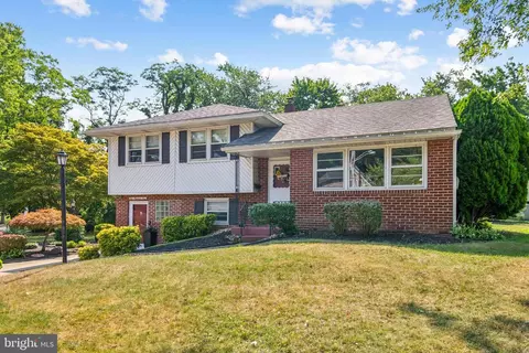 501 Hastings Rd, Cherry Hill, NJ 08034