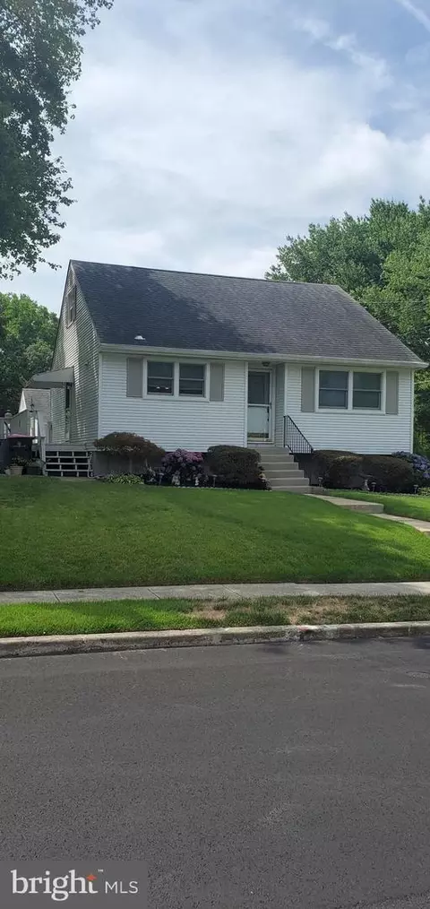 165 Morris Ave, Blackwood, NJ 08012