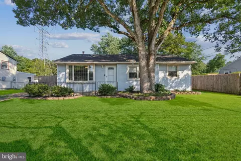 19 S Club Rd, Pine Hill, NJ 08021