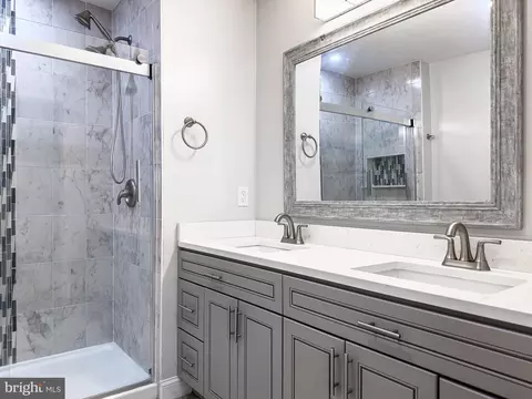 Bath - 116 10th Ave, Glendora, NJ 08029 photo 3 of 7