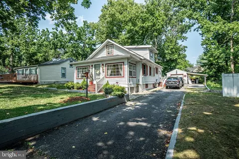 98 White Horse Ave, Clementon, NJ 08021
