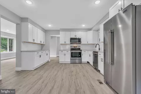 1 Devonshire Ct, Sicklerville, NJ 08081 photo 23