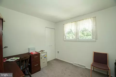 Bedroom - 41 Jefferson Dr, Clementon, NJ 08021 photo 2 of 4