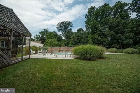 Exterior - 41 Jefferson Dr, Clementon, NJ 08021 photo 2 of 6