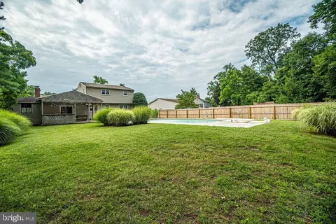 Exterior - 41 Jefferson Dr, Clementon, NJ 08021 photo 6 of 6