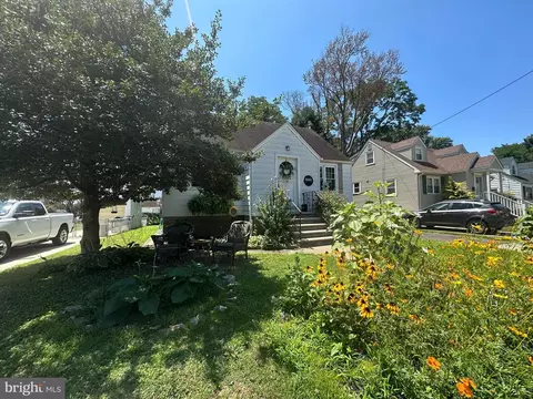 800 Market St, Mount Ephraim, NJ 08059
