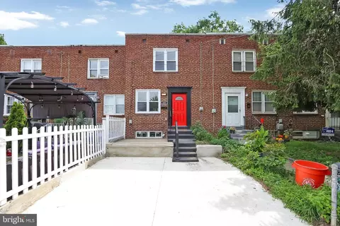 222 S 35th St, Camden, NJ 08105
