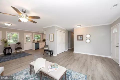 Entry Way - 105 Ramble Rd, Cherry Hill, NJ 08034 photo 2 of 6