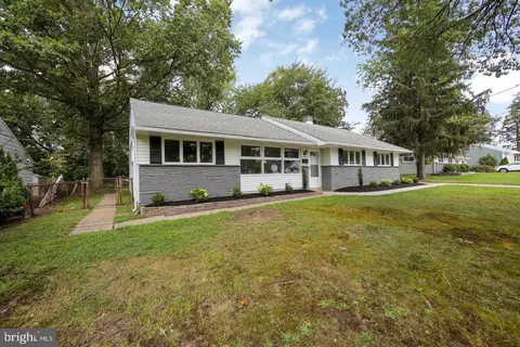 Exterior - 105 Ramble Rd, Cherry Hill, NJ 08034 photo 3 of 4