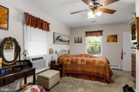Bedroom - 89 E 9th Ave, Pine Hill, NJ 08021 photo 3 of 4