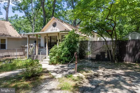 Exterior - 89 E 9th Ave, Pine Hill, NJ 08021 photo 2 of 5