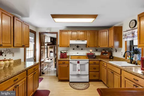 Kitchen - 89 E 9th Ave, Pine Hill, NJ 08021 photo 2 of 3