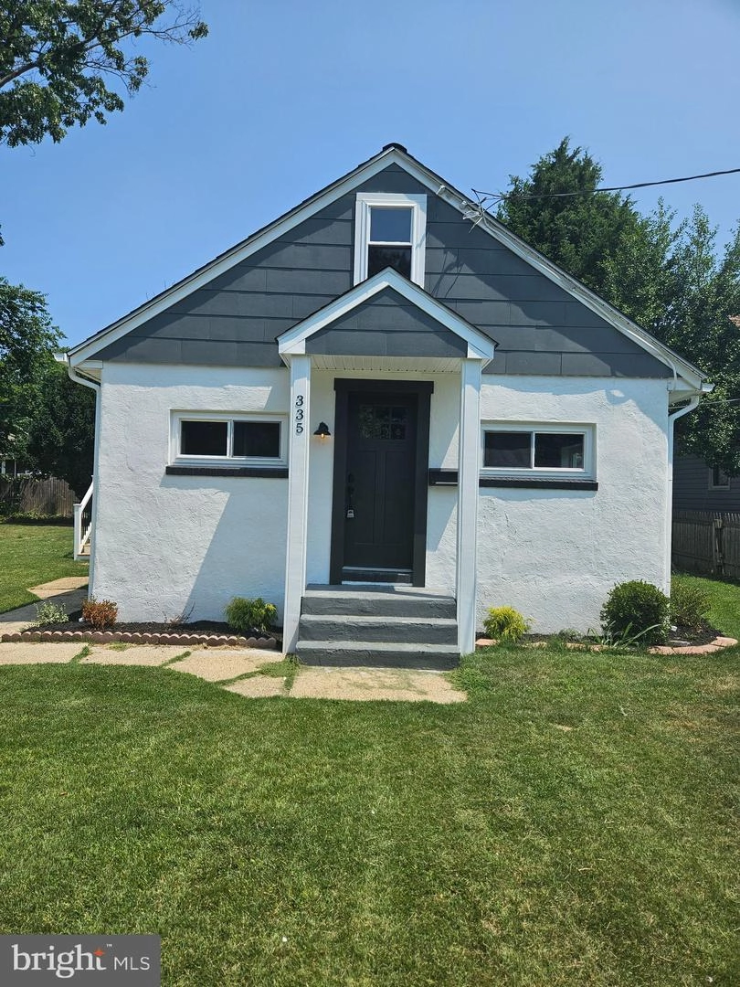 Exterior - 335 10th Ave, Lindenwold, NJ 08021 photo 1 of 2