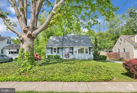 506 Thomas Ave, Barrington, NJ 08007