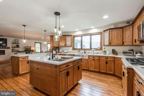 615 E Fleming Pike, Hammonton, NJ 08037 photo 12
