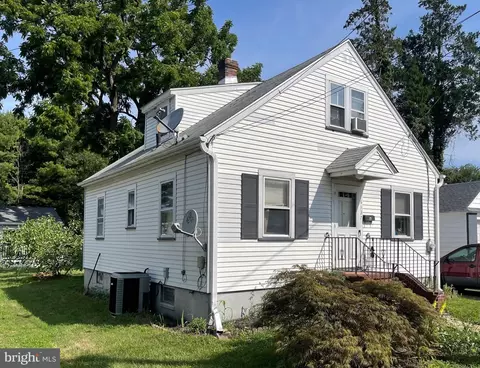 6137 Camden Ave, Pennsauken, NJ 08110