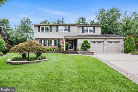 42 Plymouth Dr, Cherry Hill, NJ 08034