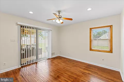 111 Evesham Rd, Runnemede, NJ 08078 photo 16