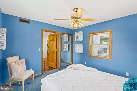 111 Evesham Rd, Runnemede, NJ 08078 photo 22