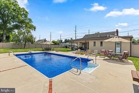 111 Evesham Rd, Runnemede, NJ 08078 photo 35