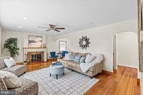 111 Evesham Rd, Runnemede, NJ 08078 photo 4