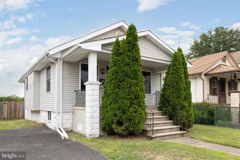 5 Valley Rd, Mount Ephraim, NJ 08059