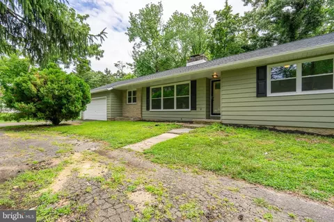 101 Old Egg Harbor Rd, Gibbsboro, NJ 08026