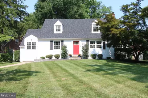 900 Park Dr, Cherry Hill, NJ 08002