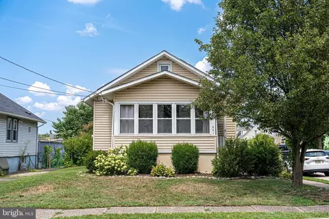 201 W 5th Ave, Runnemede, NJ 08078