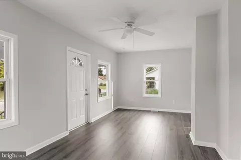 Living - 57 Watson Blvd, Clementon, NJ 08021 photo 2 of 2