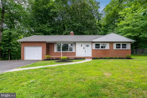 135 N Monroe Ave, Cherry Hill, NJ 08002