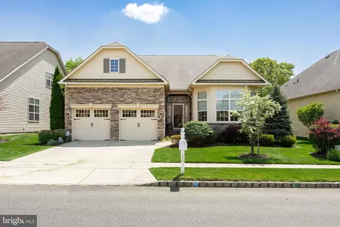 6 Mulhouse Dr, West Berlin, NJ 08091