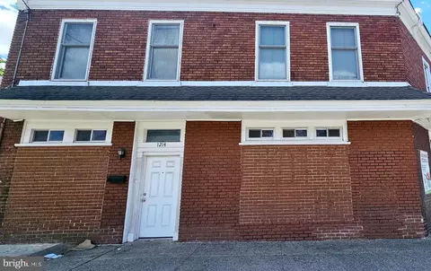 1214 Yorkship Sq, Camden, NJ 08104