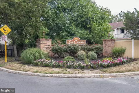 175 La Cascata Tnhs, Clementon, NJ 08021